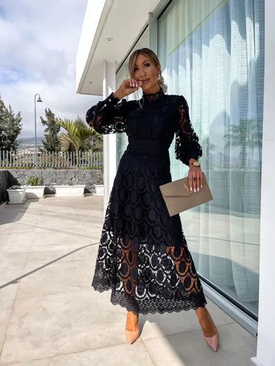 Sophie – Lace Detail Midi Dress