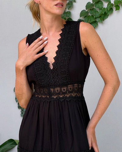Clara – Lace-Detail Summer Dress