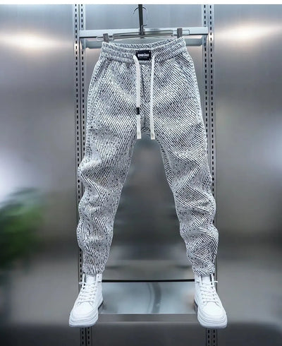 Ethan – Effortless Style in Motion
