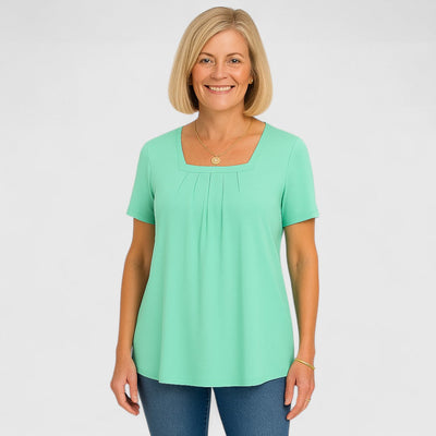 Avery – Flowy Confidence Tee