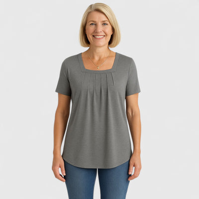Avery – Flowy Confidence Tee