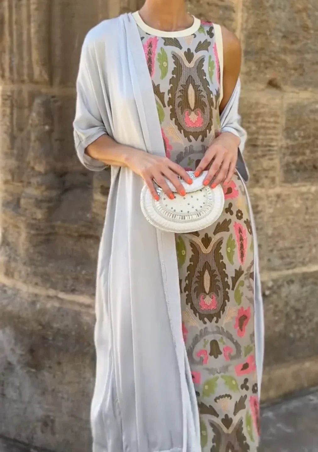Bella - Two-Piece Set with Urban-Style Print
