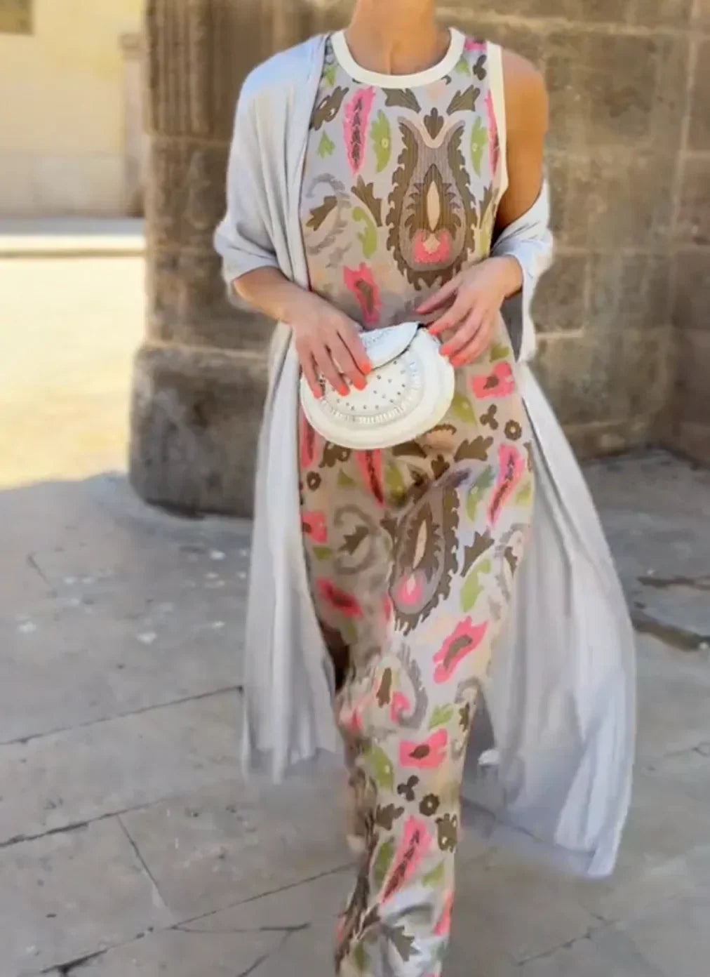 Bella - Two-Piece Set with Urban-Style Print