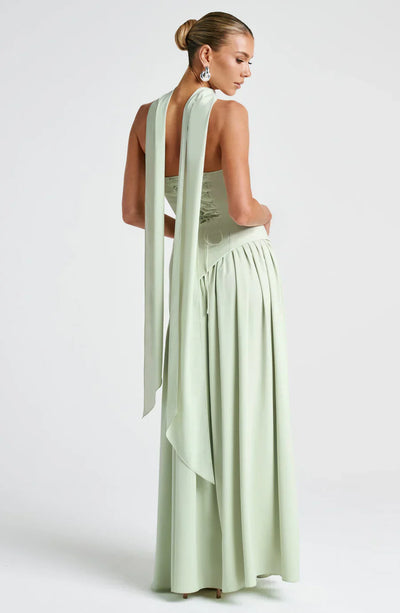 Leah – Made for Sunlit Moments